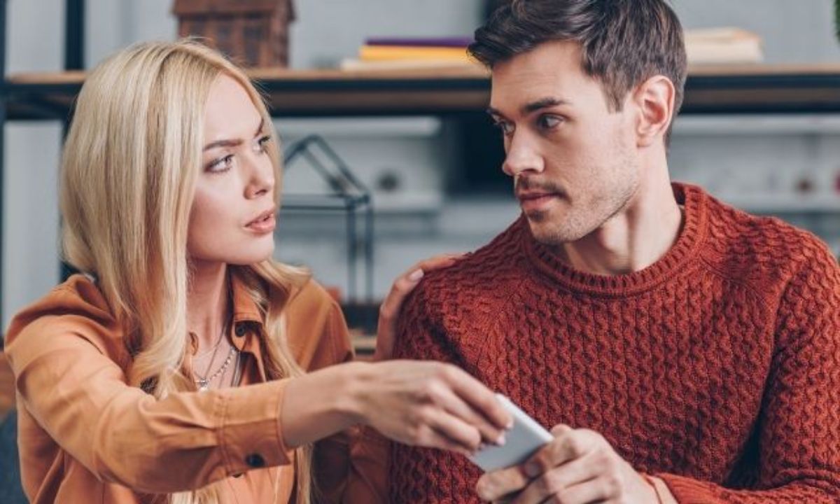 Φλερτ και κέρατο είναι το ίδιο και το αυτό, σύμφωνα με την άποψη των 4 ζωδίων