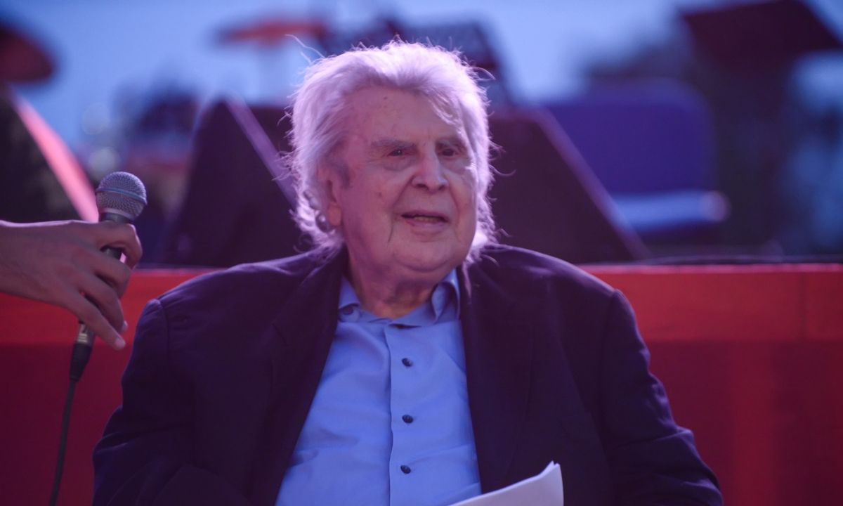 Πέθανε ο Μίκης Θεοδωράκης