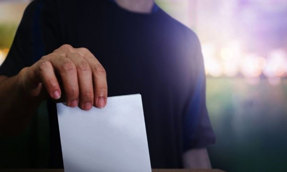 Πρόωρες βουλευτικές εκλογές: Τι δείχνουν τα άστρα;