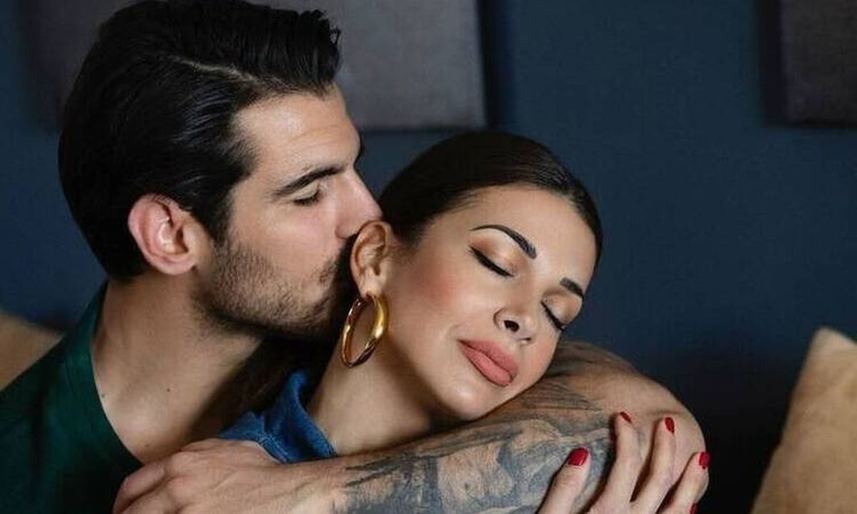 Ελένη Χατζίδου: Σήμερα παντρεύεται και μας δείχνει το νυφικό μακιγιάζ