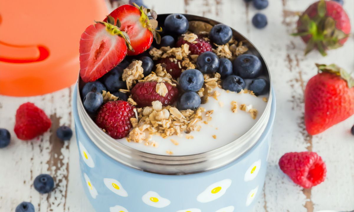 Back to school: 10 υγιεινά σνακ που μπορείς να φτιάξεις εύκολα στο σπίτι