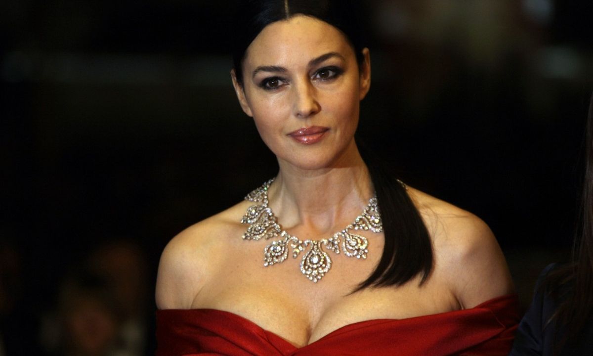 Μόνικα Μπελούτσι: «Είμαι πολύ χαρούμενη που έρχομαι στην όμορφη χώρα σας»