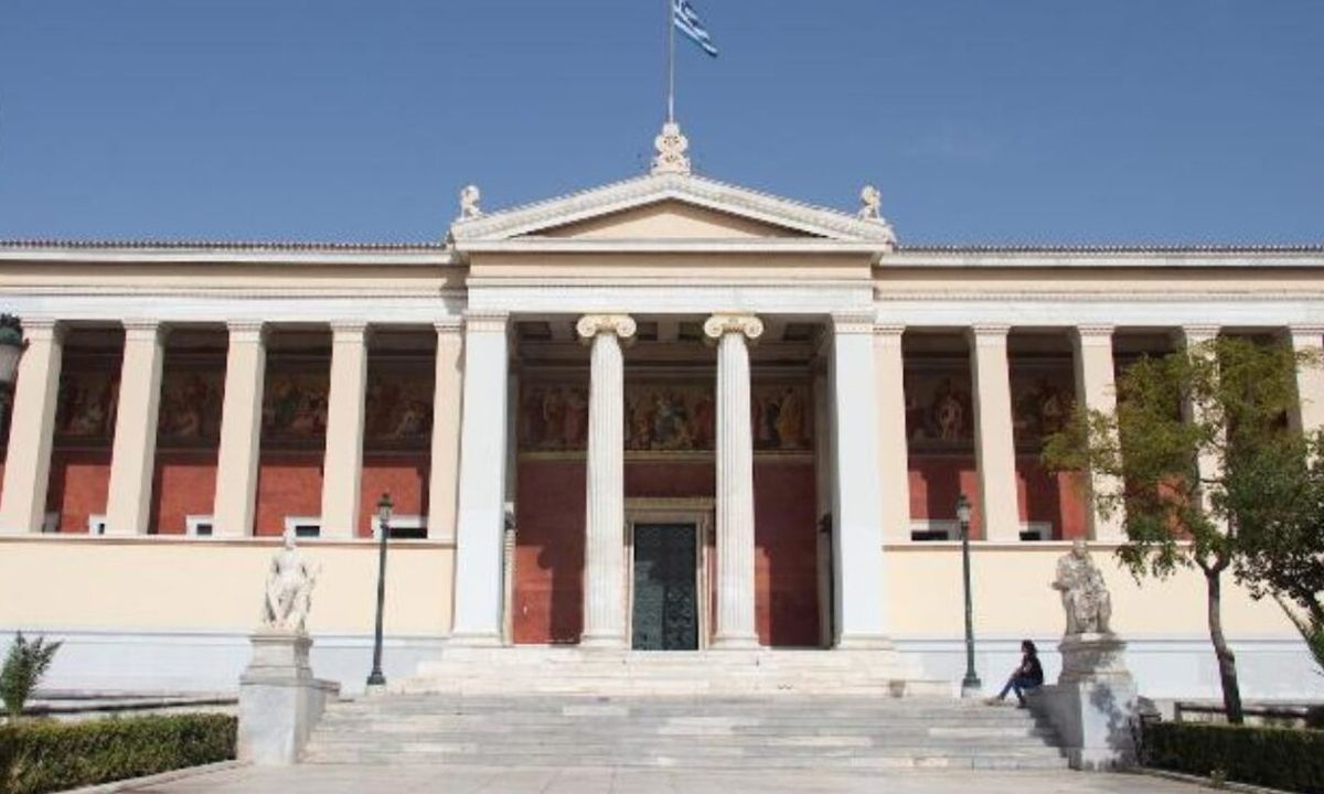 Προβληματισμός για την επαναλειτουργία των πανεπιστημίων: «Καμπανάκι» από τους πρυτάνεις