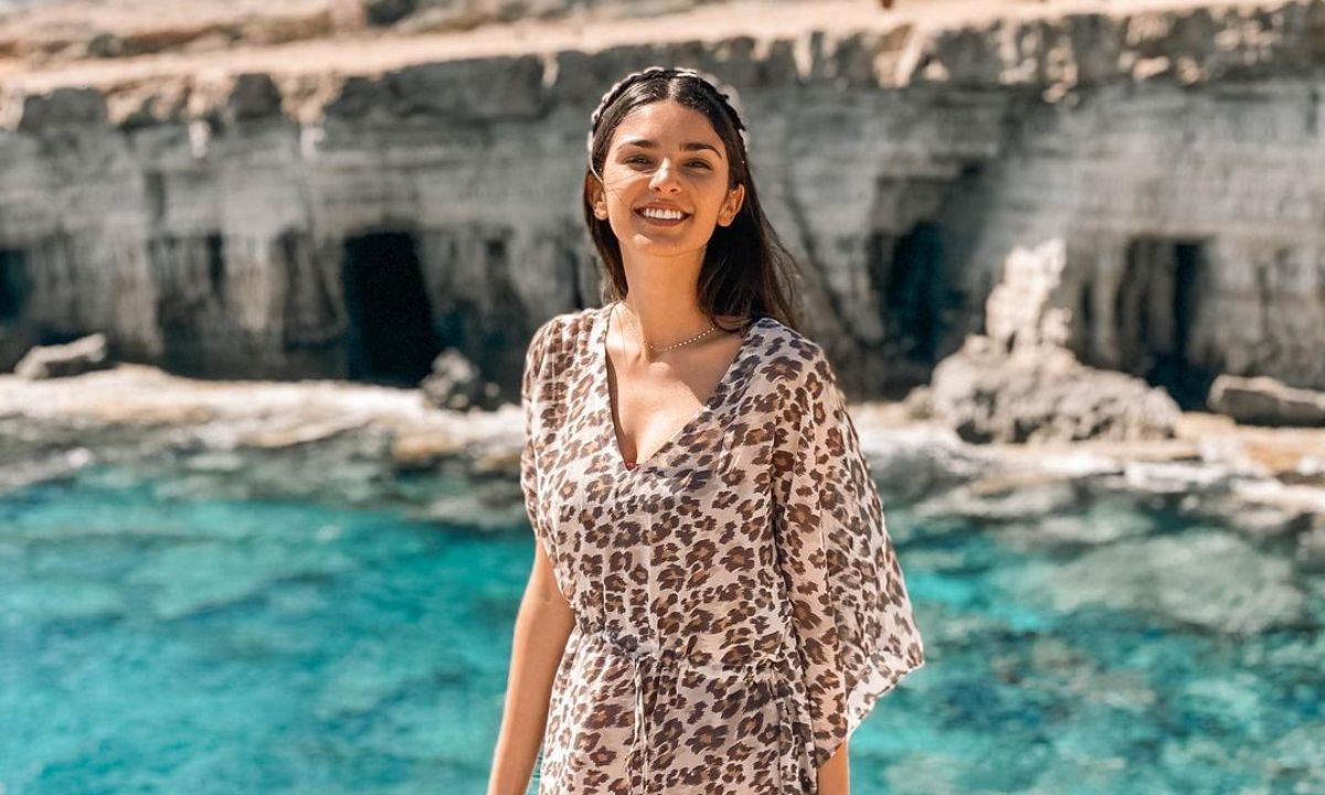 Τι κι αν είναι φθινόπωρο; Το καλοκαίρι της Ιφιγένειας Τζόλα μάς εμπνέει