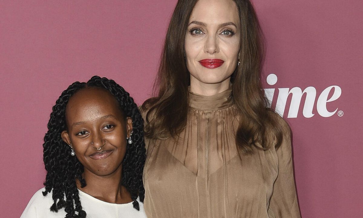 Angelina Jolie: Η εμφάνιση στο κόκκινο χαλί με την 16χρονη κόρη της Zahara