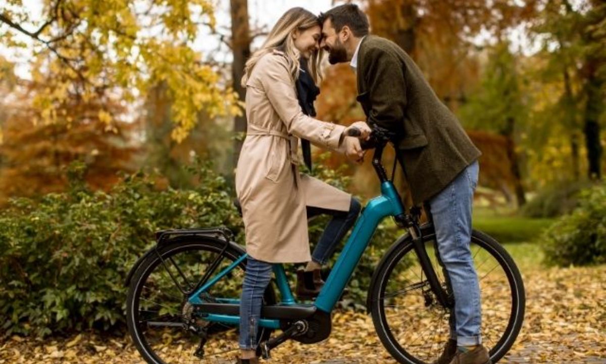 Αυτά είναι τα 4 ζώδια που έχουν τις περισσότερες πιθανότητες να κάνουν σχέση τον Οκτώβριο