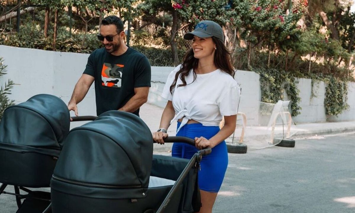 Μπόμπα-Τανιμανίδης: Όλο το σόι στους δρόμους για χάρη των διδύμων! Δες το απολαυστικό βίντεο