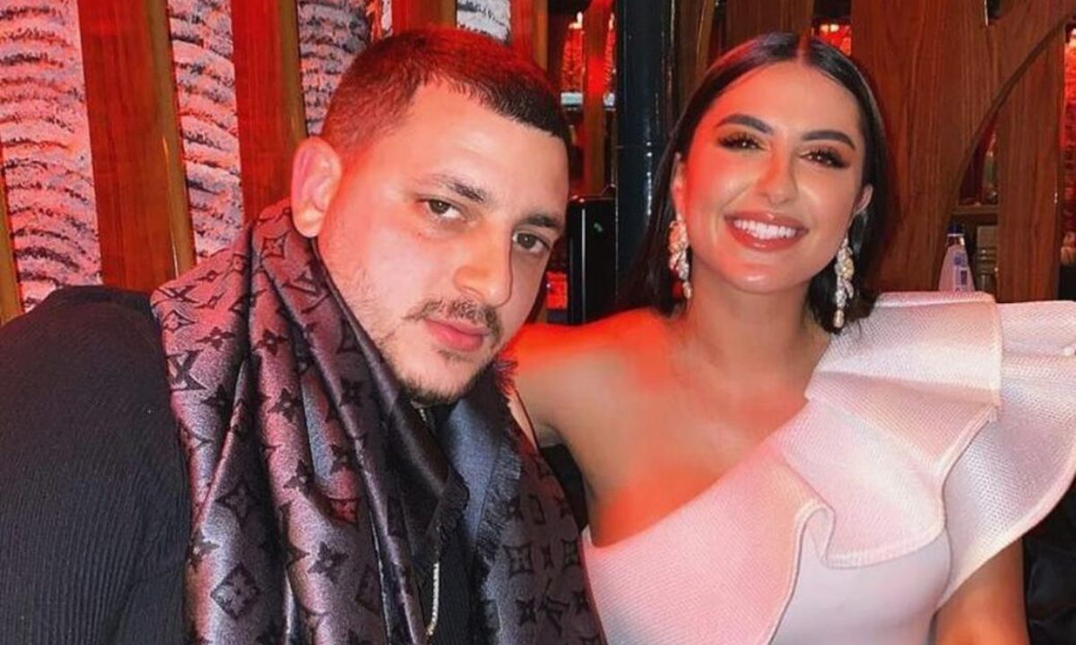 MadClip Αρετή: Απαρηγόρητη στο μνημόσυνο για τις σαράντα ημέρες από την απώλεια του ράπερ