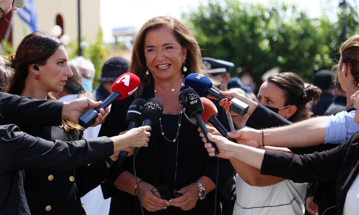 Η Ντόρα Μπακογιάννη διαγνώστηκε με καρκίνο - «Είμαι αποφασισμένη να νικήσω»