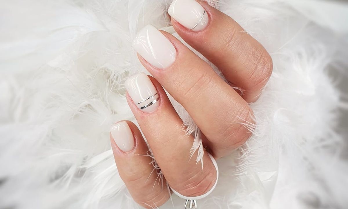 #MilkyNails: Η πιο διαχρονική και κομψή τάση στα νύχια (+10 σχέδια για να διαλέξεις)