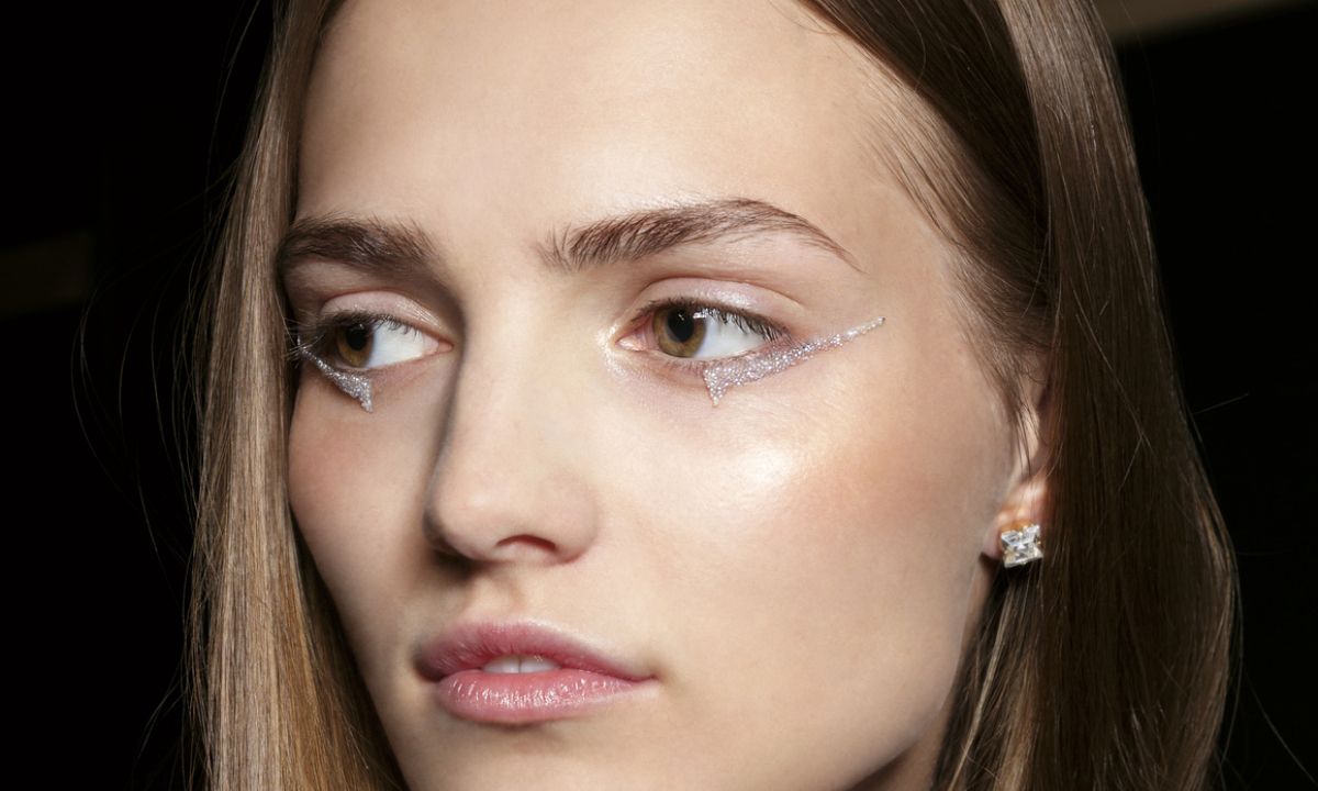 Υγρό, κρεμώδες, powder highlighter: Πώς θα τα χρησιμοποιήσεις σωστά