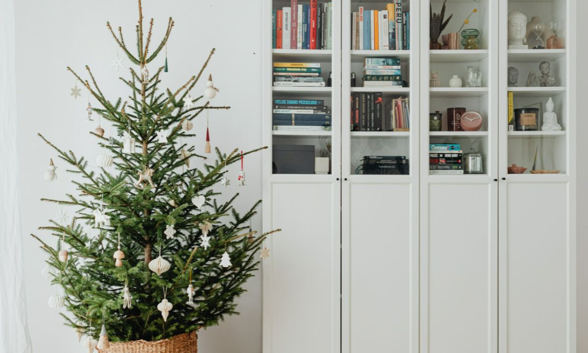 Δες το χριστουγεννιάτικο δέντρο σου... αλλιώς! 8 ιδέες για να μοιάζει σαν καινούριο