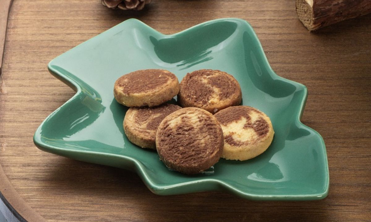 7 χριστουγεννιάτικες πιατέλες για το κέρασμα στον Άι Βασίλη