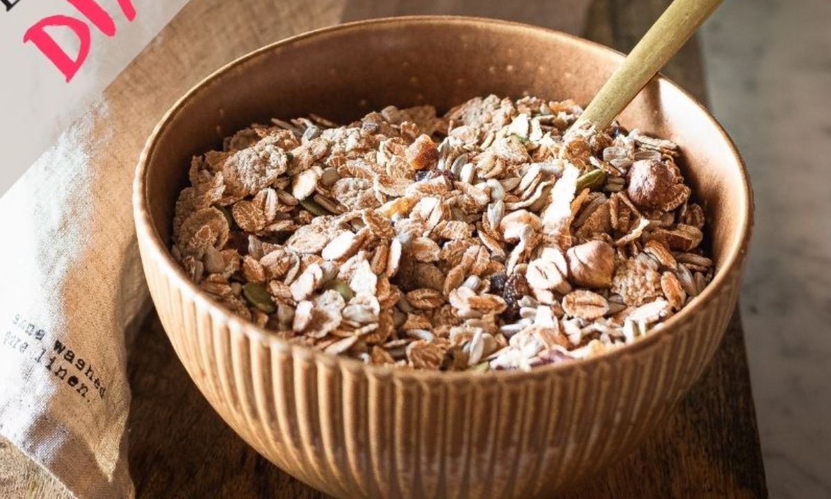 DIY Time! Face scrub με βρώμη για να καταπραΰνεις την ευαίσθητη επιδερμίδα σου