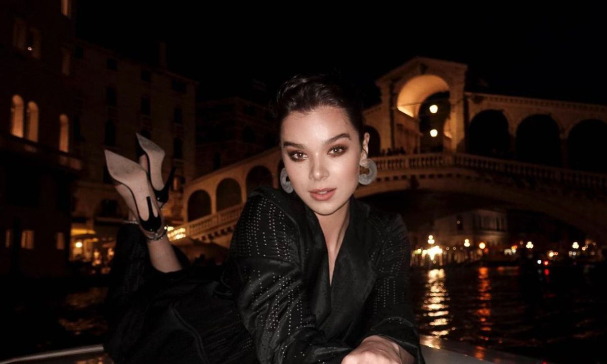 10 λαμπερά φορέματα για το ρεβεγιόν της Πρωτοχρονιάς