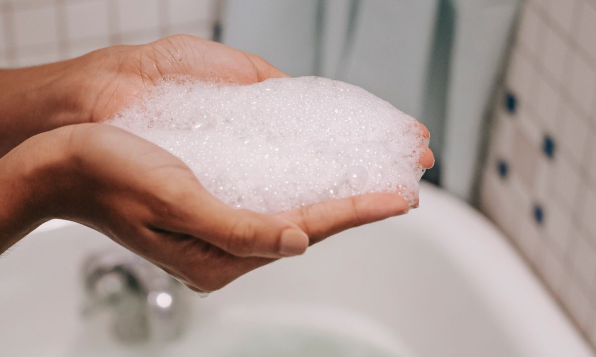 Γιατί δεν πρέπει να χρησιμοποιείς το σαμπουάν μετά την ημερομηνία λήξης του