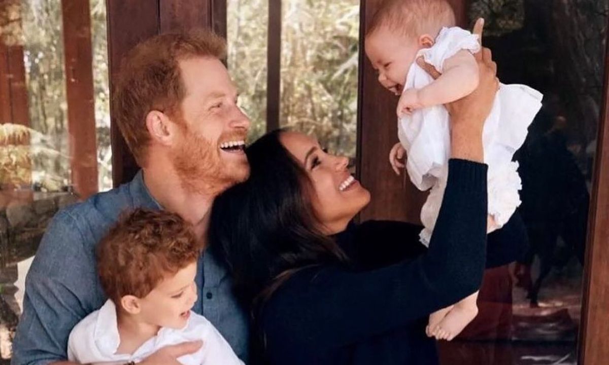 Meghan – Harry: Η βασίλισσα θα οργανώσει το πάρτι για τα πρώτα γενέθλια της Lilibet Diana