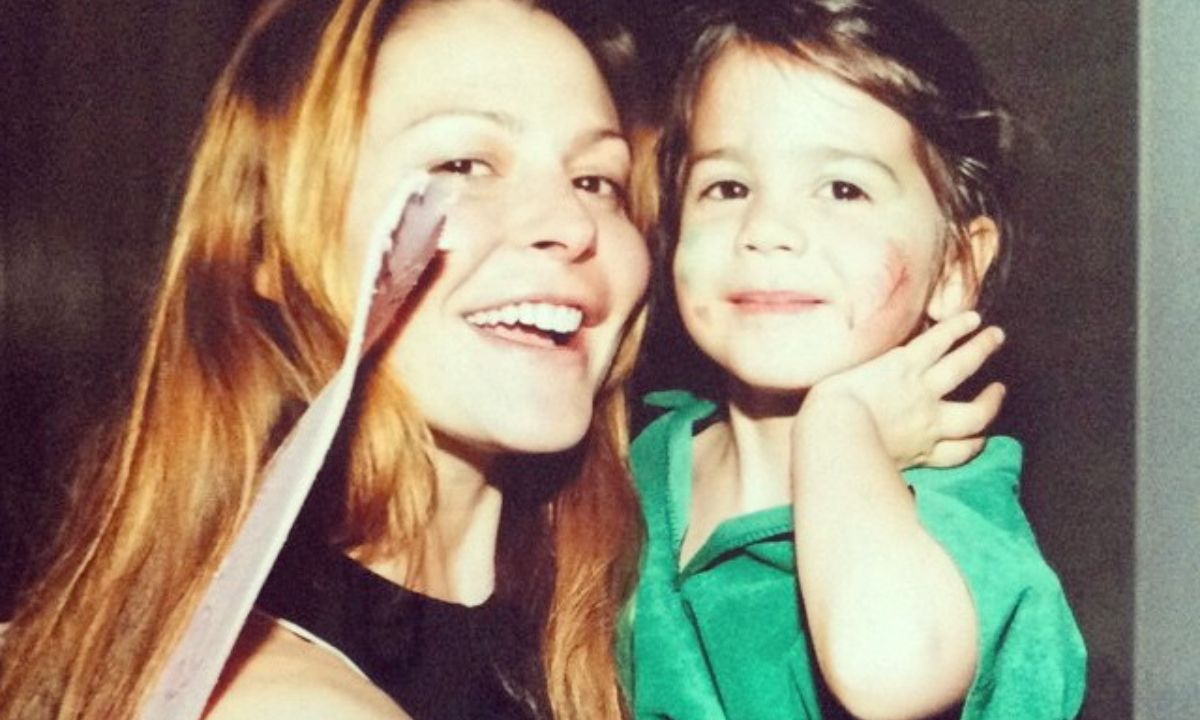 Η Τζένη Μπαλατσινού για τα γενέθλια της κόρης της: «Μωρό μου σήμερα έγινες 23 ετών»!