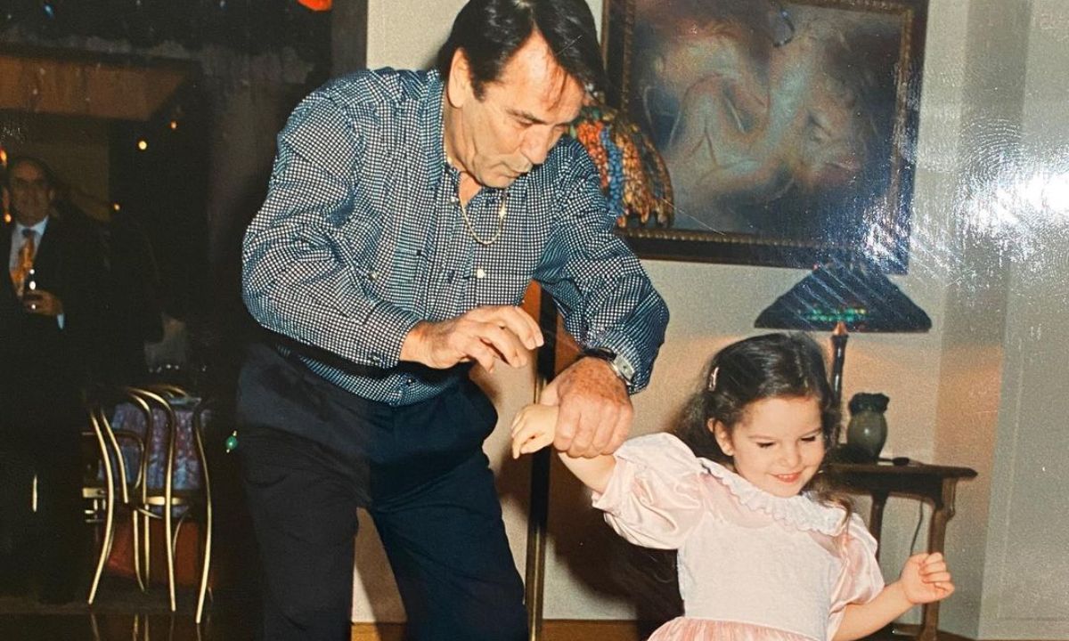 Παγκόσμια Ημέρα Κατά του Καρκίνου: Το μήνυμα της Εριέττας Κούρκουλου για τον μπαμπά της