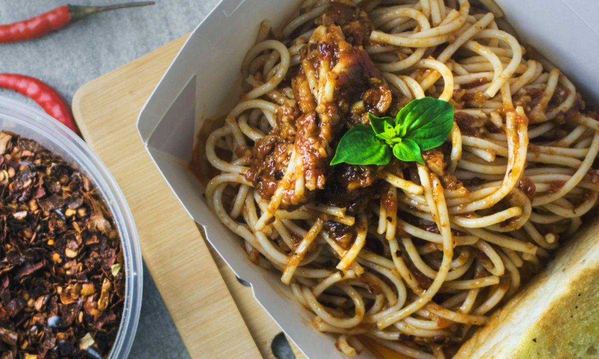 Πώς μπορείς να τρως απ’ έξω χωρίς να χαλάσεις την διατροφή σου