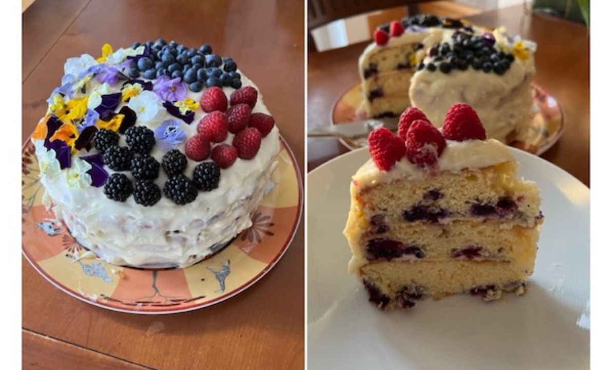 Μαγική συνταγή για πεντάμορφο κέικ με blueberry και λεμόνι (Γράφει η Majenco)