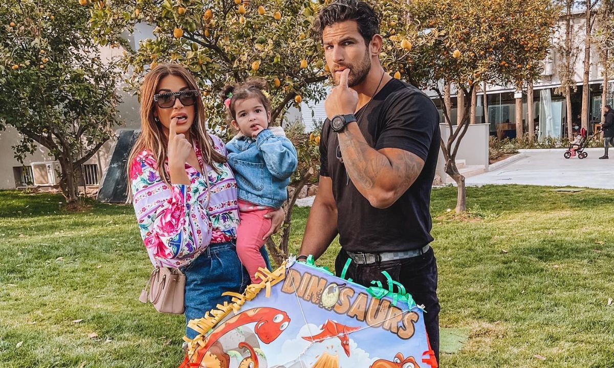 Στο νοσοκομείο η κόρη της Ελένης Χατζίδου: Η αντίδραση της τραγουδίστριας