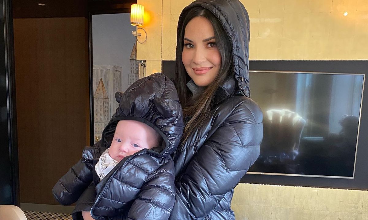 Η Olivia Munn μιλάει για την επιλόχειο κατάθλιψη και θέλει να σπάσει το ταμπού της ψυχικής υγείας