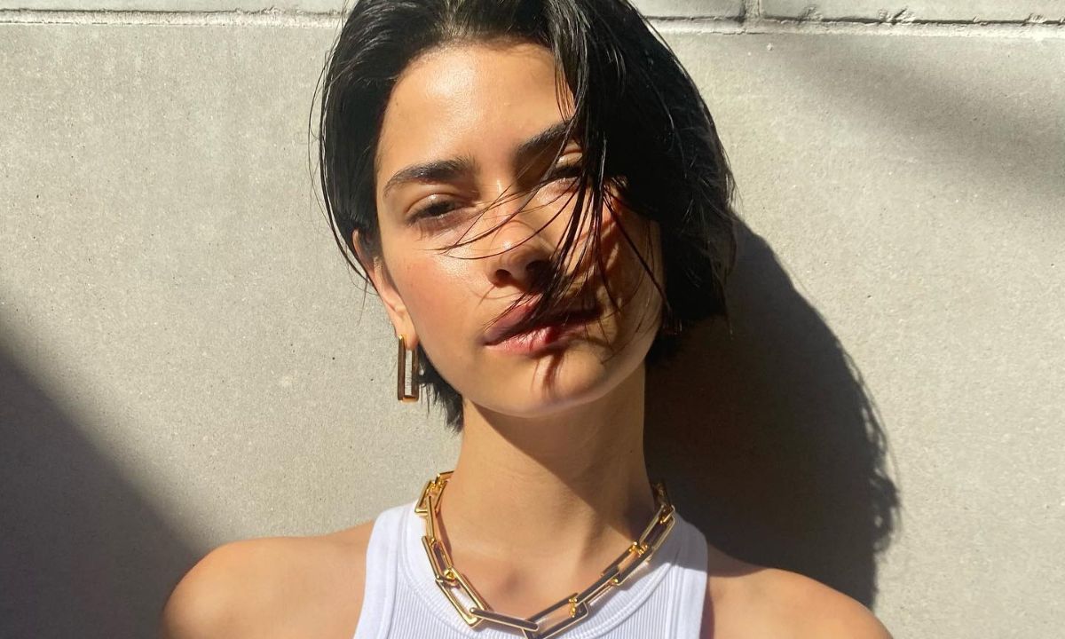 Το καρέ που ήταν μόδα στη δεκαετία 90 επιστρέφει δυναμικά αυτήν την άνοιξη