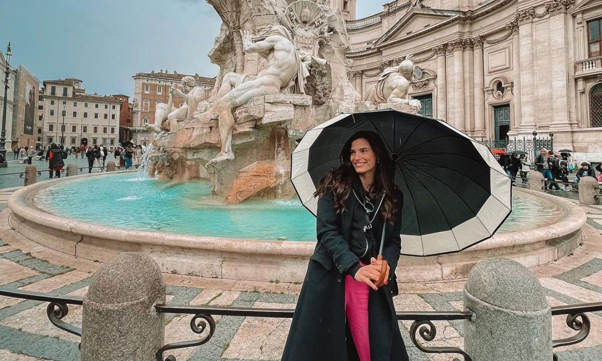 Πότε θα σταματήσουμε να ρωτάμε τις μαμάδες γιατί ταξιδεύουν χωρίς τα παιδιά