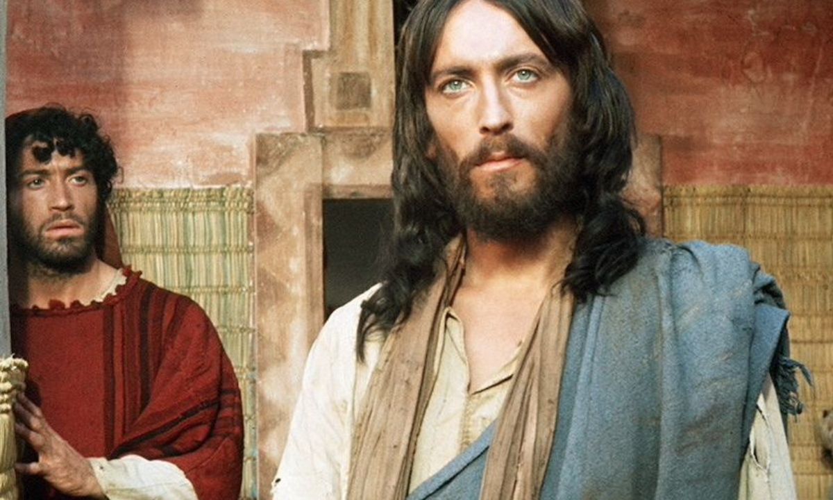 Ιησούς από τη Ναζαρέτ: 10 πράγματα που δεν ήξερες για τη σειρά που βλέπεις κάθε Πάσχα
