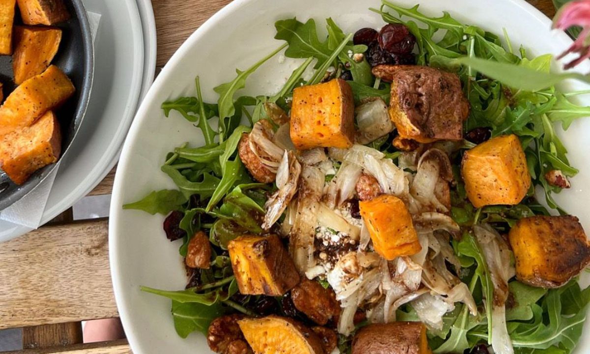 Η σαλάτα που θα σε ανακουφίσει από το φούσκωμα