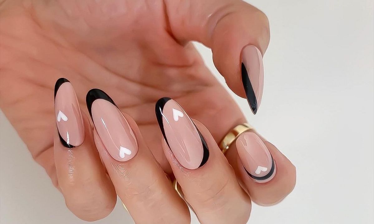 10 ροζ και μαύρα nail art για να πάρεις έμπνευση για το επόμενο μανικιούρ σου