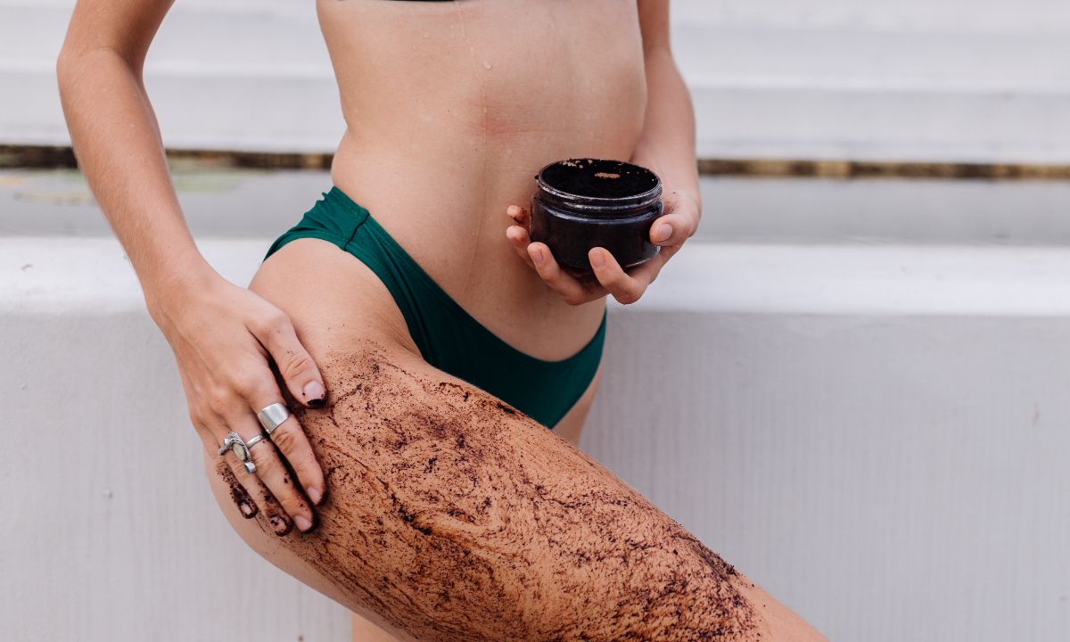 DIY: Το πιο εύκολο scrub σώματος για λαμπερό δέρμα