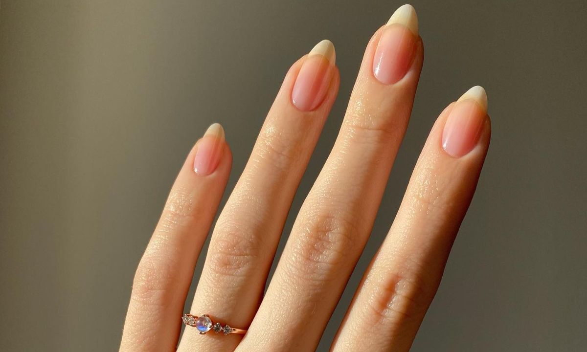 10 banana nail art για να πάρεις έμπνευση για το επόμενο μανικιούρ σου