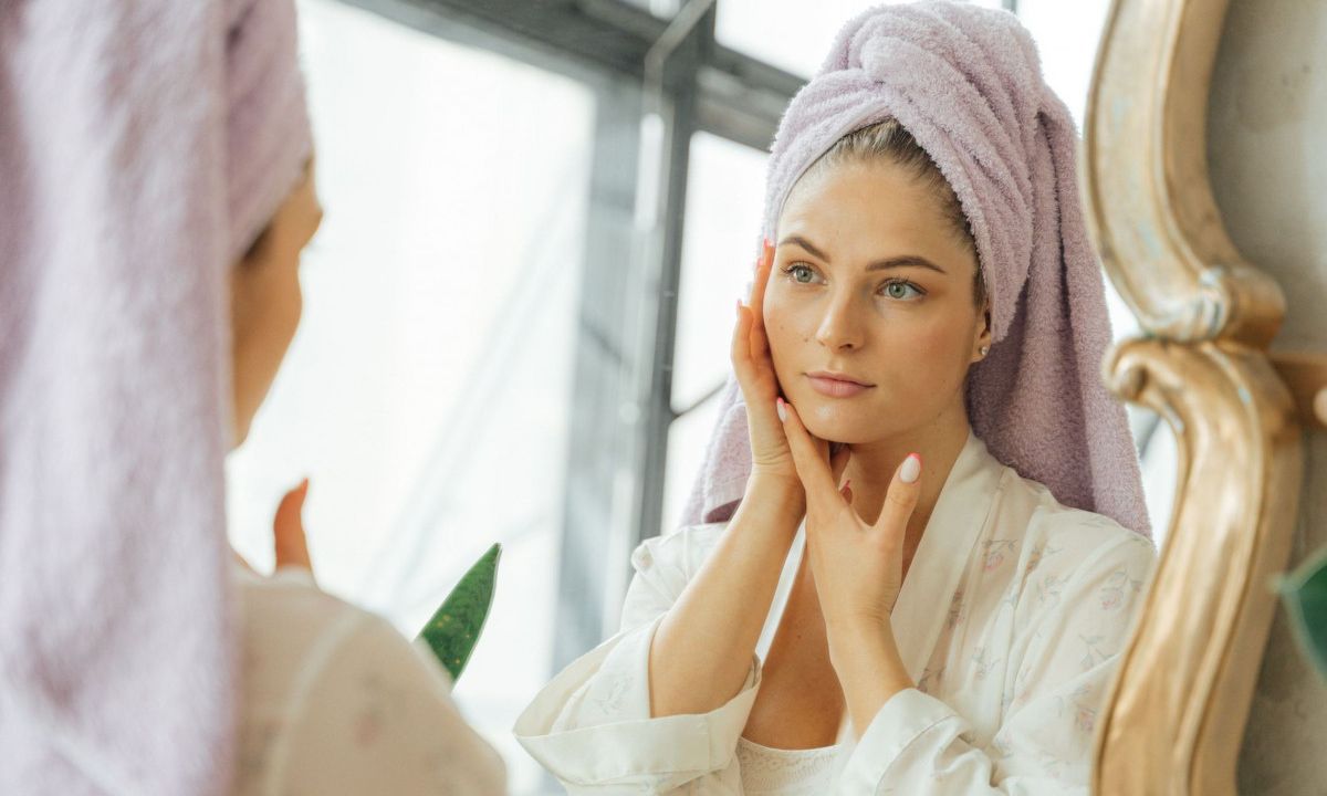 3 λόγοι που το καλοκαίρι δεν εμφανίζεις συχνά σπυράκια