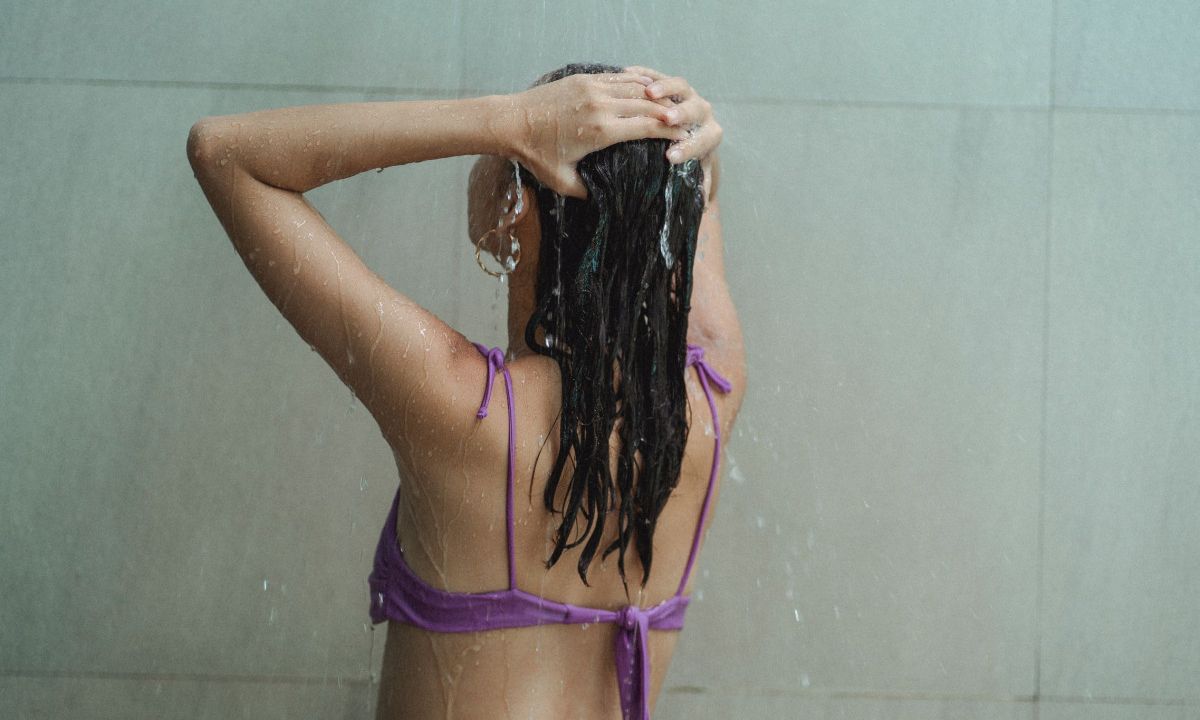 DIY Time! Το απόλυτο matcha smoothie μπορεί να γίνει η πιο αναζωογονητική μάσκα μαλλιών