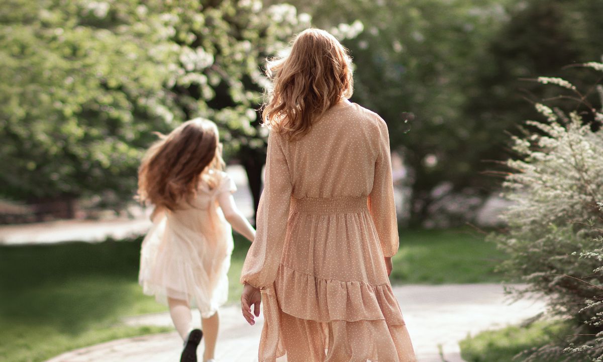 Νέα έρευνα αποκαλύπτει γιατί οι έφηβοι συχνά δεν δίνουν σημασία στη φωνή της μαμάς τους