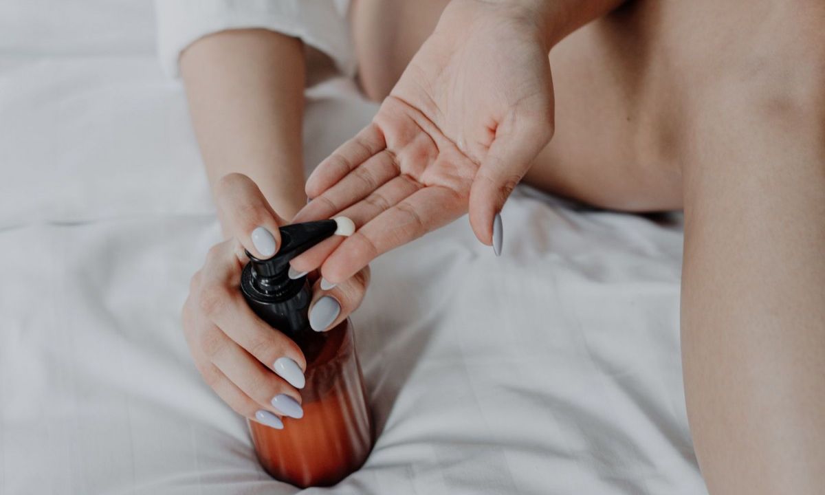 10 μυρωδάτες κρέμες σώματος που θα σε κάνουν να ξεχάσεις το άρωμά σου