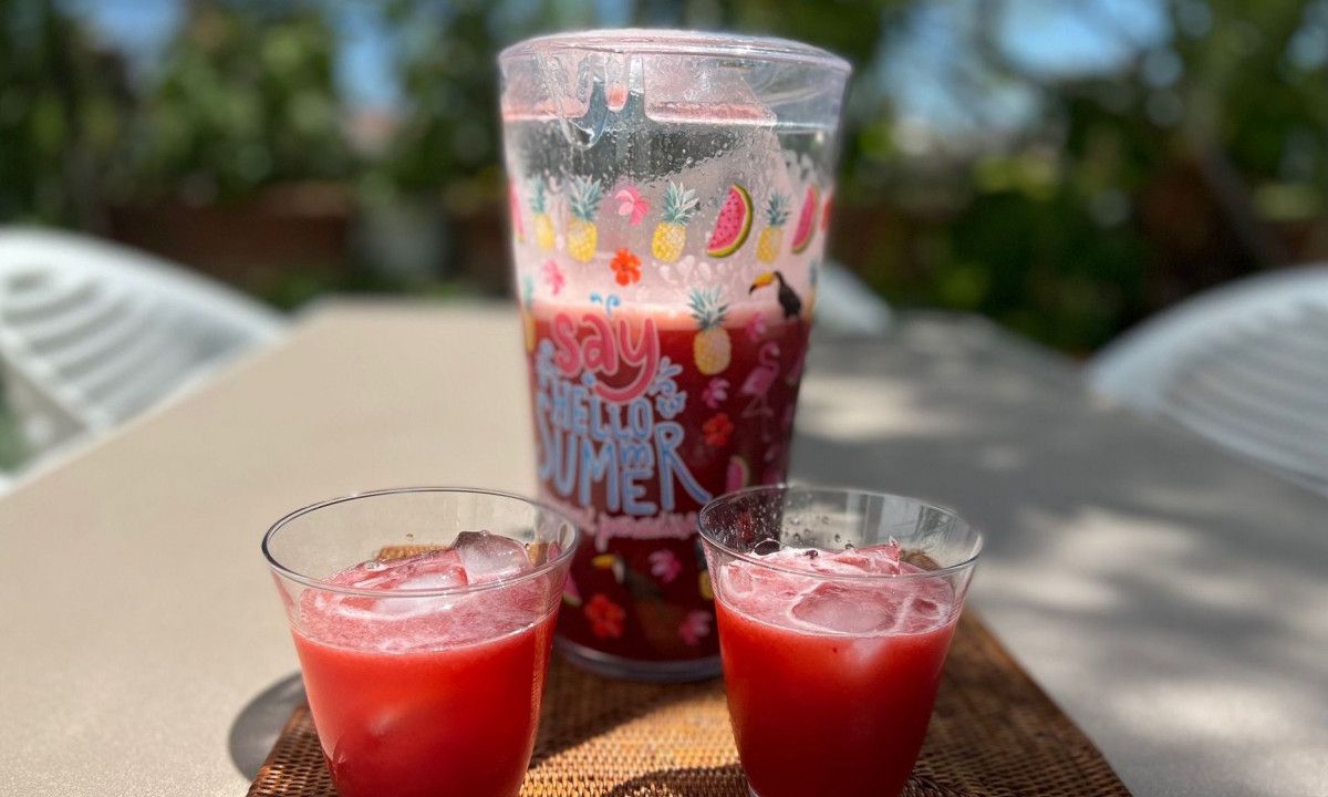 Φτιάξτε τον απόλυτο σπιτικό δροσερό χυμό με κεράσια και λεμόνι  (Γράφει η Majenco)