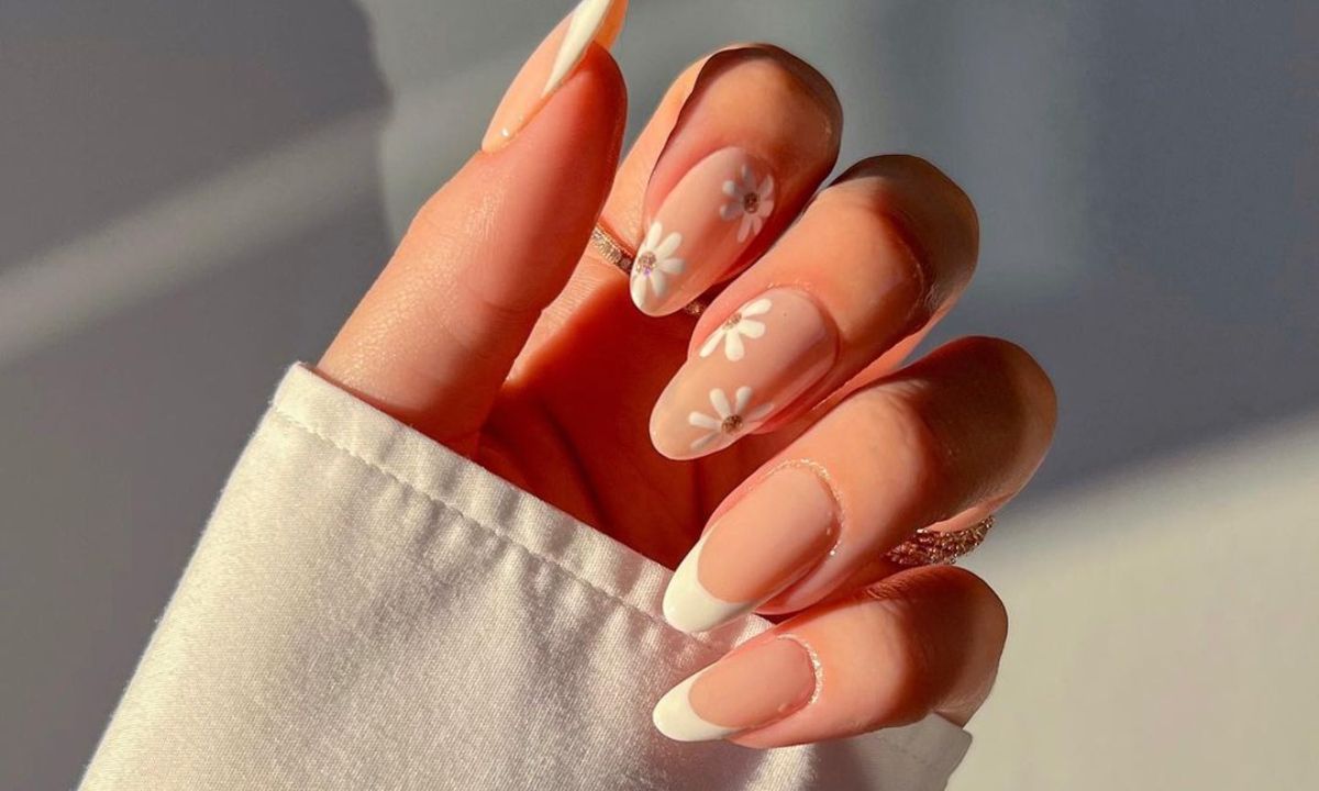 10 nude manicure για να αναδείξεις το μαύρισμά σου