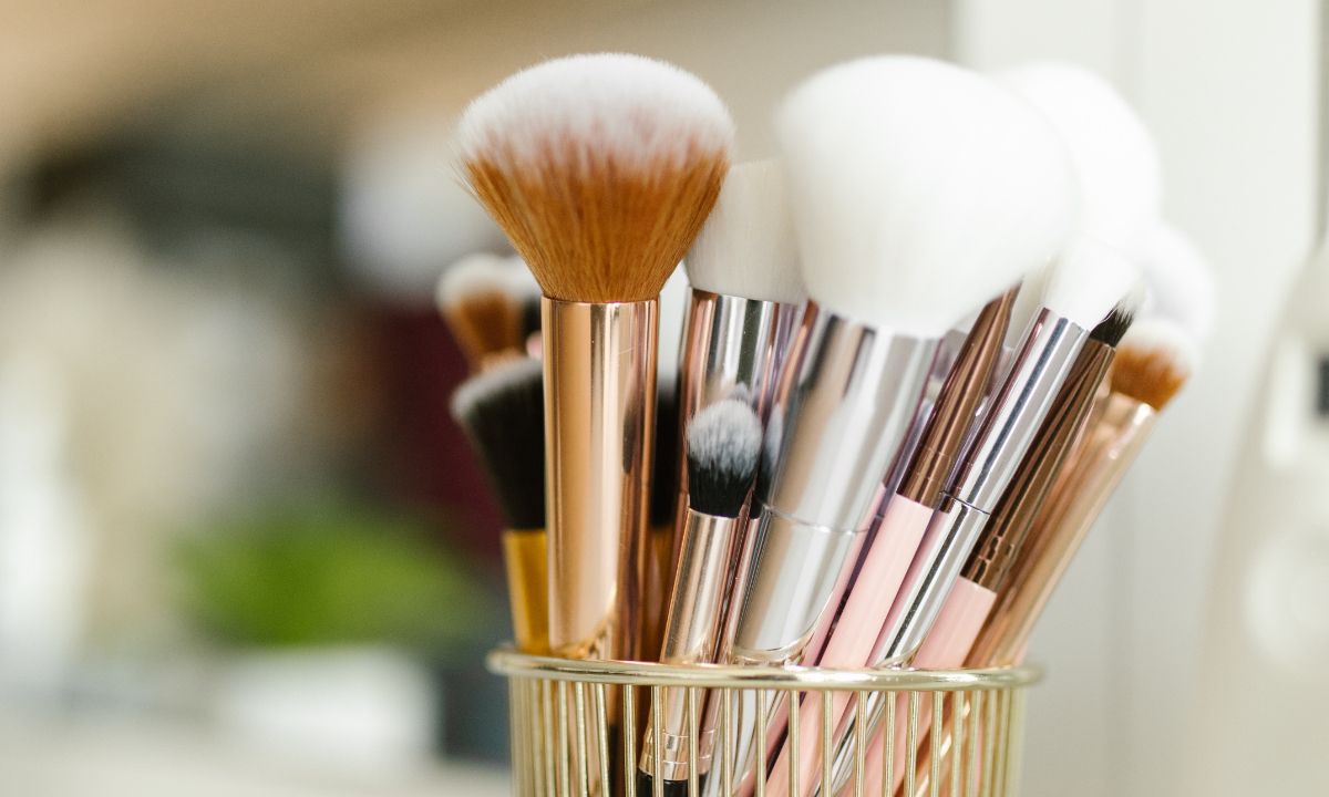 Πώς θα οργανώσεις τα προϊόντα ομορφιάς για να βρίσκεις πάντα αυτό που θέλεις