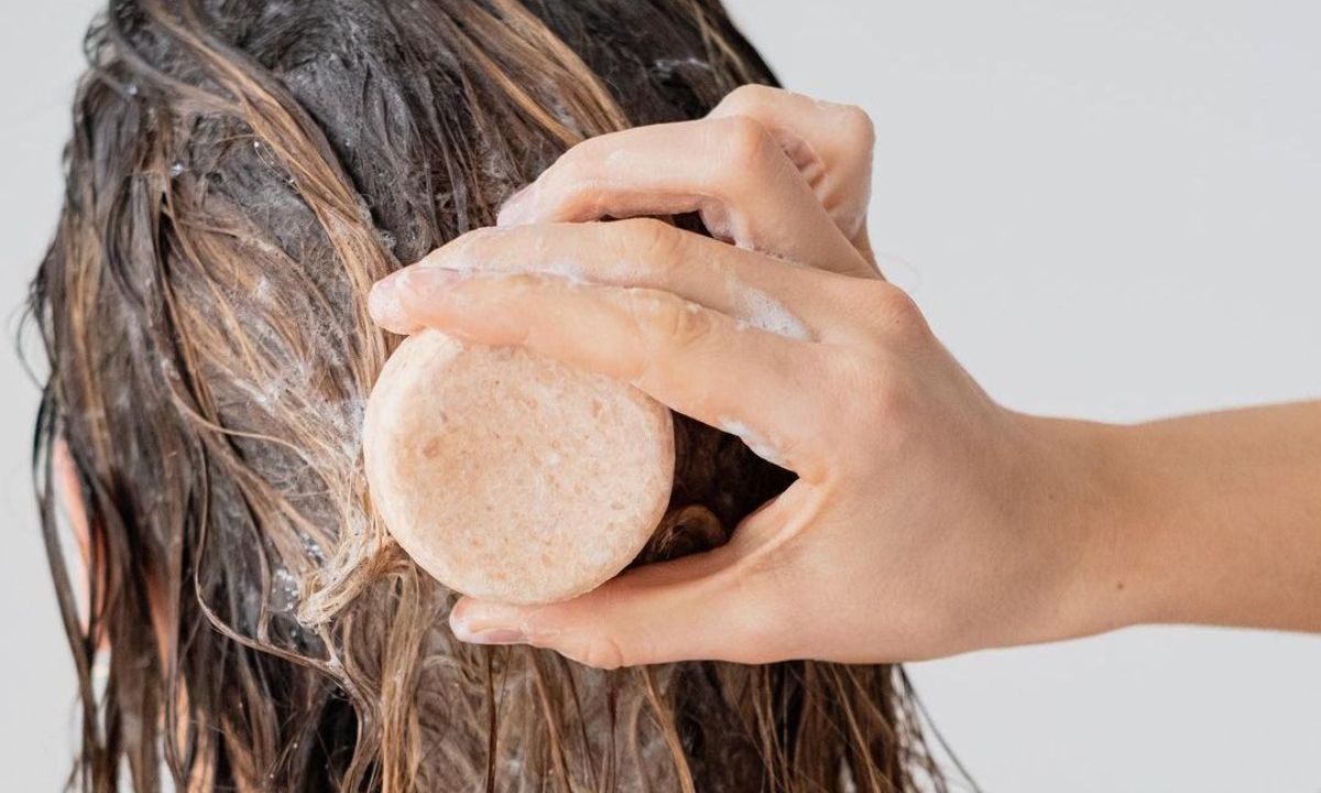 7 shampoo bars για τέλεια μαλλιά στις διακοπές & για εξοικονόμηση χώρου στη βαλίτσα