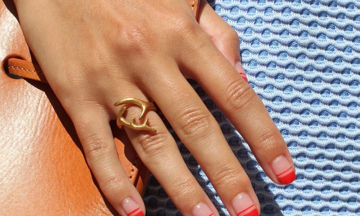 #CoralNails: 10 κοραλλί μανικιούρ για να βάλεις (πολύ) χρώμα στα νύχια σου