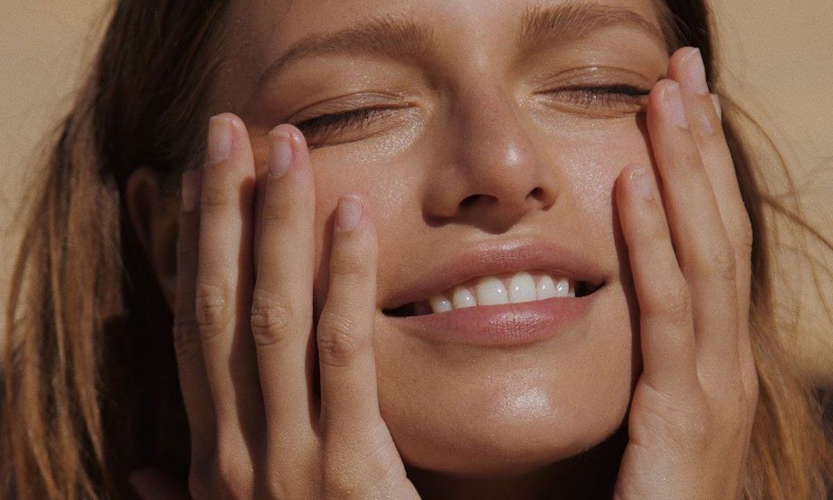 10 ελαφριά αντηλιακά για να νιώθεις σαν να μη φοράς τίποτα