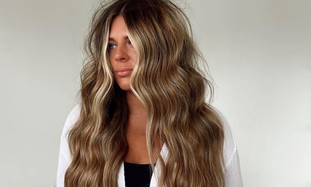 Glow Lights: Η πιο καλοκαιρινή τάση στο balayage που θα κάνουμε και τον χειμώνα