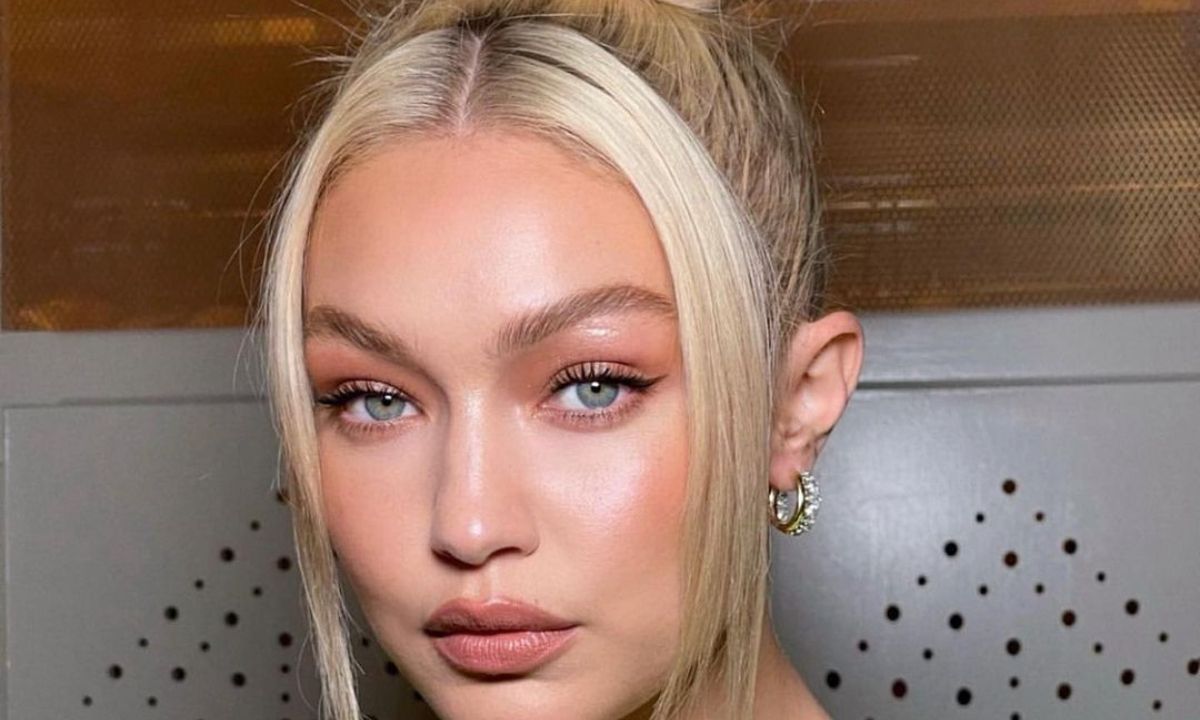 Top knot: Πώς θα φτιάξεις τον ωραιότερο κότσο