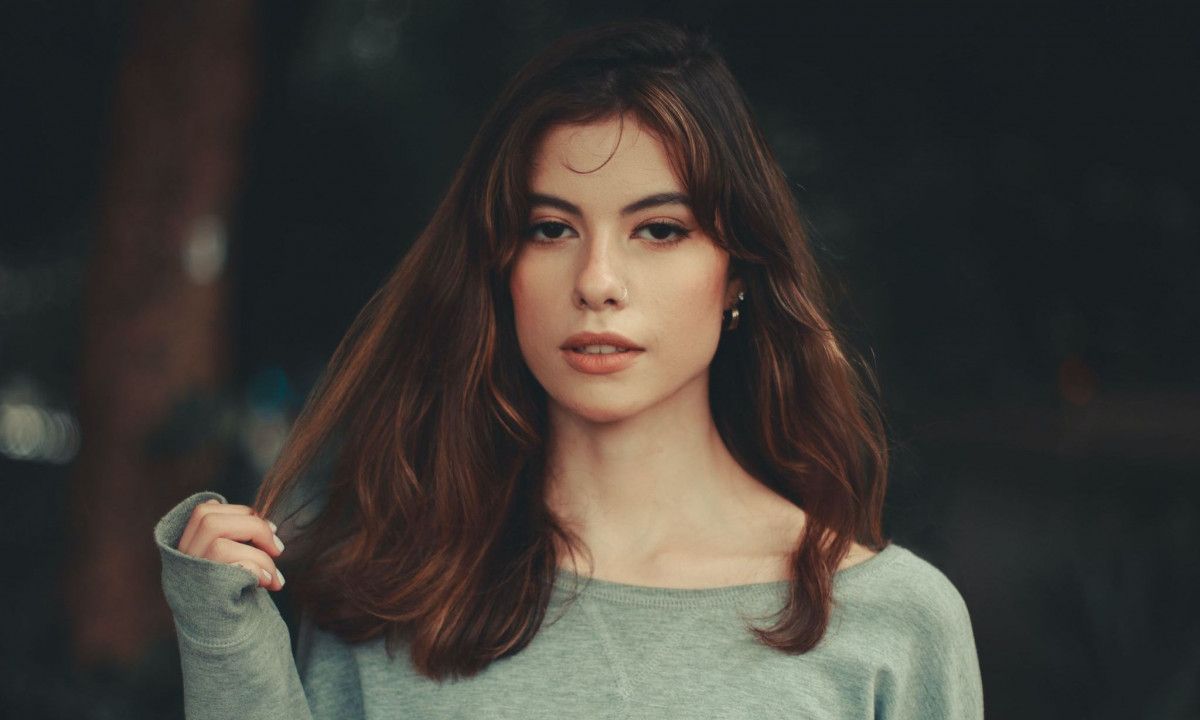 Φθινοπωρινό άγχος: Οι λόγοι που μπορεί να αισθάνεσαι πιο αγχωμένη αυτή την εποχή και τι να κάνεις