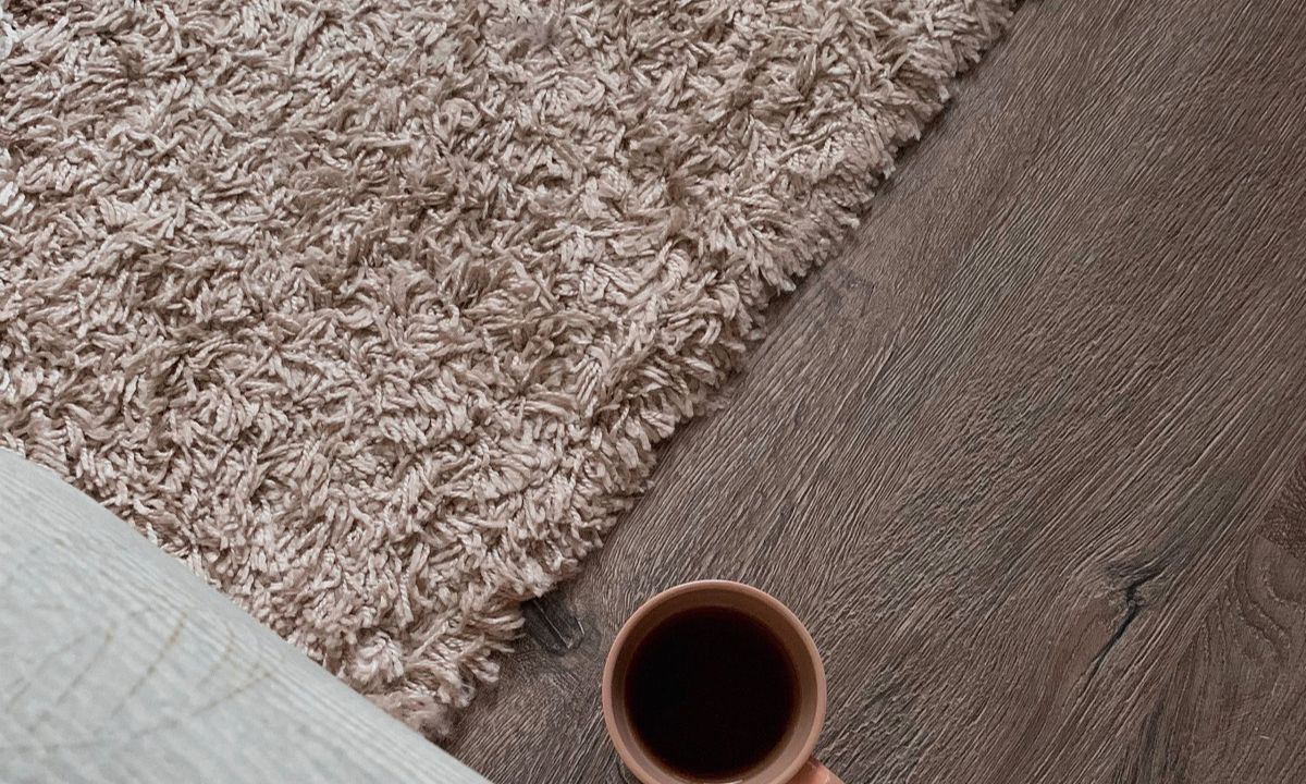 Λερώθηκε το χαλί σου; Με αυτούς τους 3 τρόπους θα το καθαρίσεις στο λεπτό