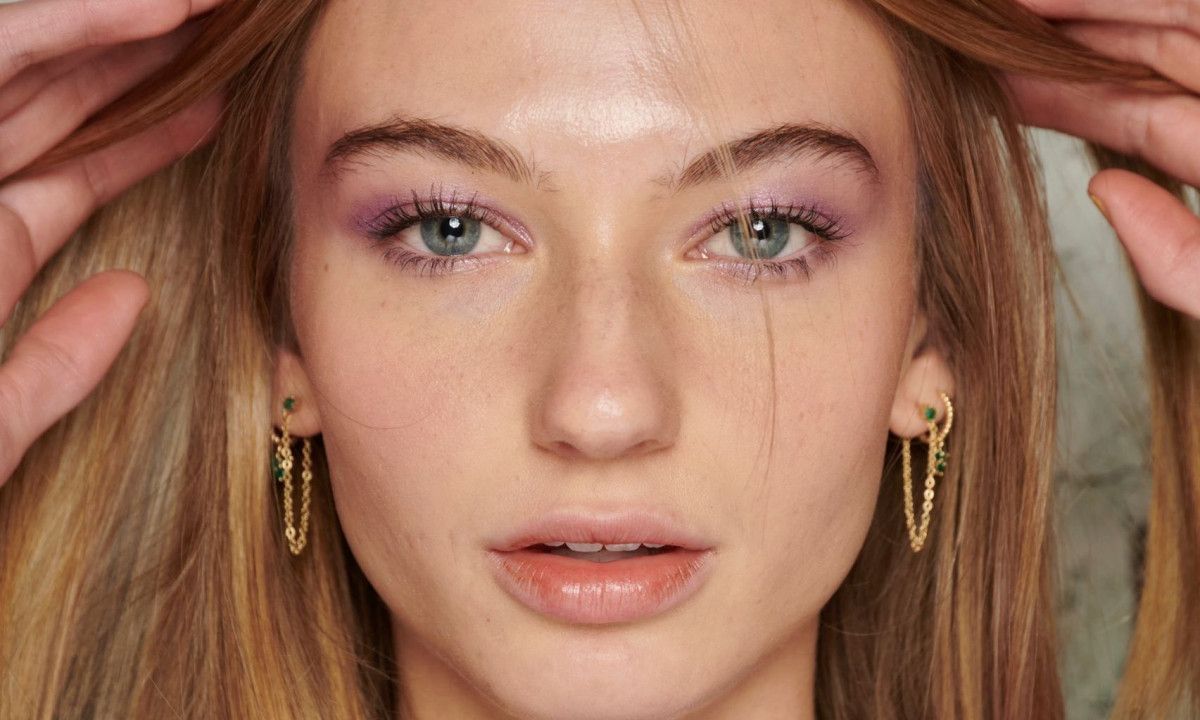 Μπορείς να κάνεις ένα διαφορετικό smoky eye μόνο με μία μπατονέτα