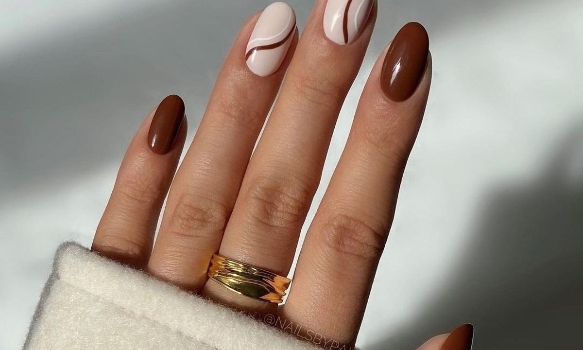 Swirl nails είναι το μανικιούρ που τρελαίνονται οι fashionistas